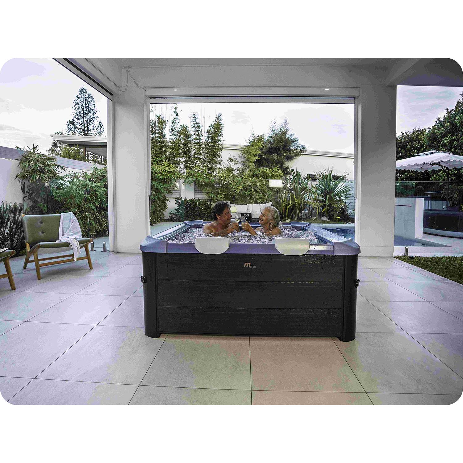 Sapphire'i 6-inimese paneeliga spaa mSpa - Image 7