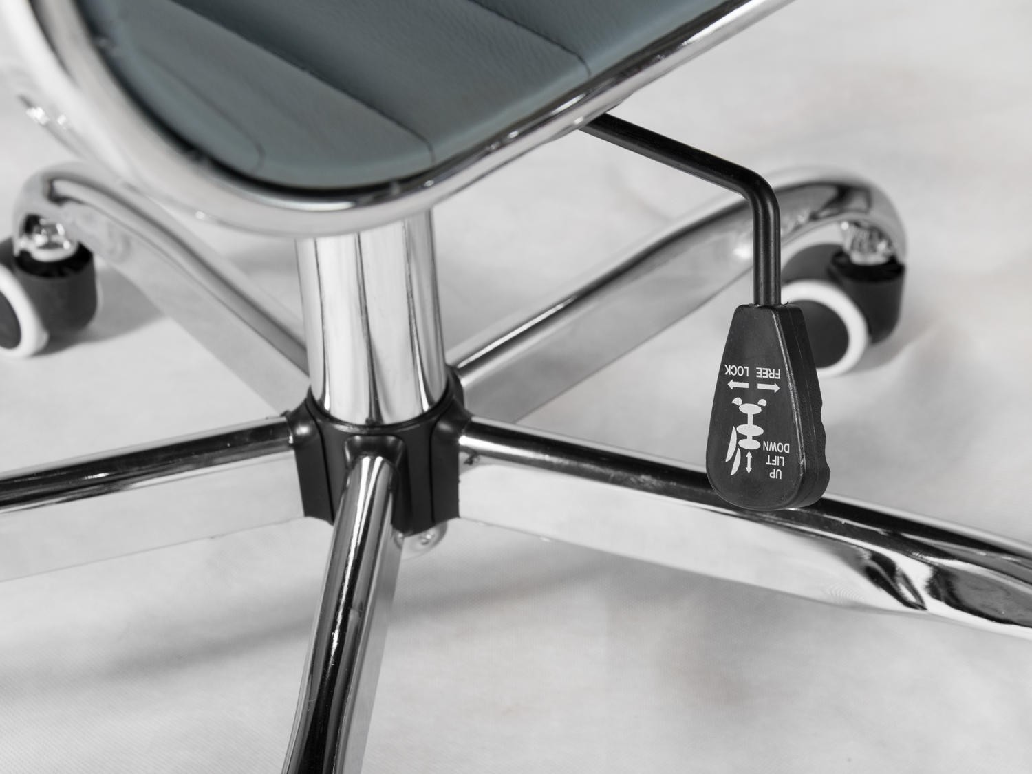 Moodsa disainiga kontoritool Sofotel Tokio hall - Image 6