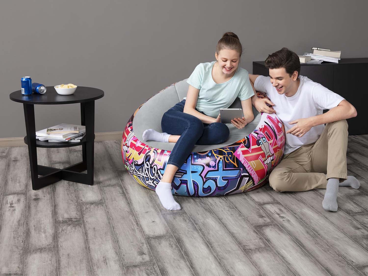 Bestway 75075 Graffiti täispuhutav tool - Image 2