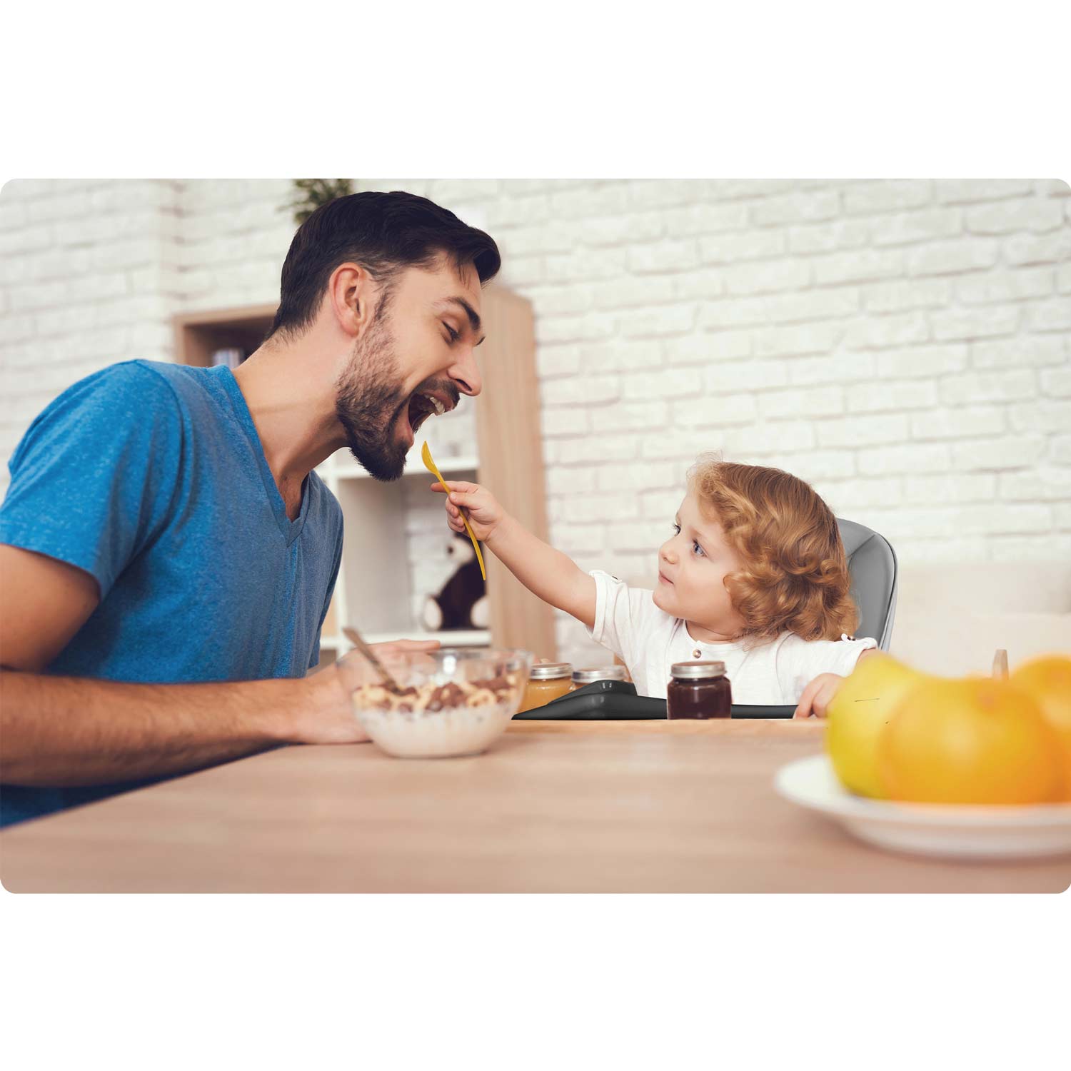 Nukido Tilo söötmistool, hall ja must - Image 11