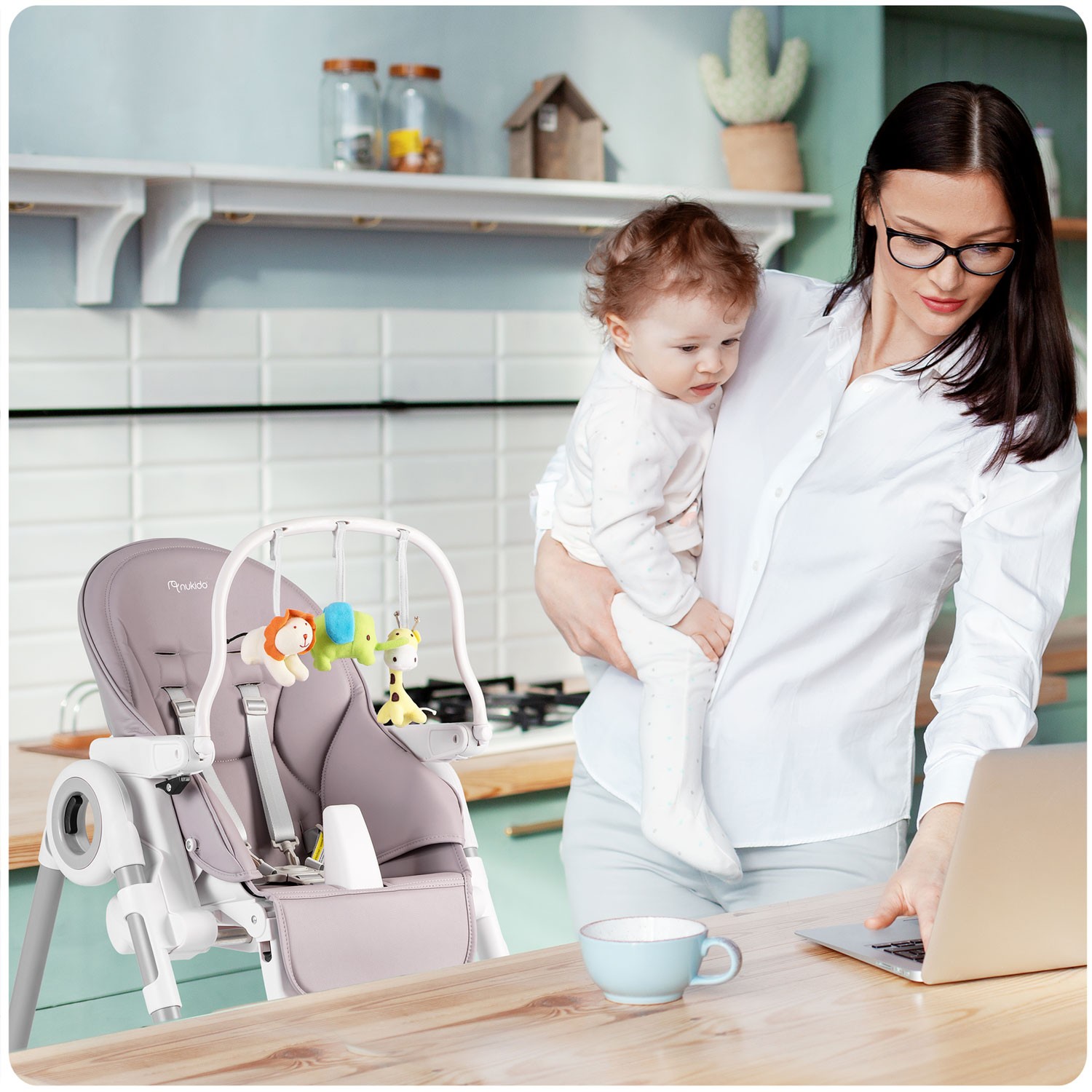 Nukido Belo kanarbikuvärvi söögitool laua ja mänguasjakäepidemega - Image 12